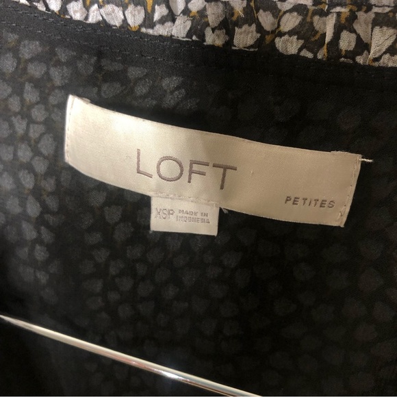 Ann Taylor Loft XSP black white ruffle botton top - Picture 2 of 3